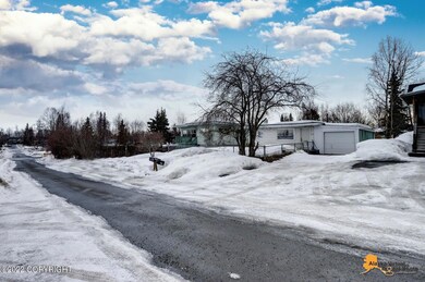 4207 Garfield St, Anchorage, AK 99503 - photo 5