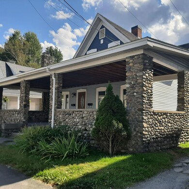 10 Parsons St, Colebrook, NH 03576 - photo 2