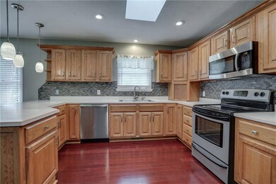 551 S Sawmill Rd, Whiteland, IN 46184 - photo 6