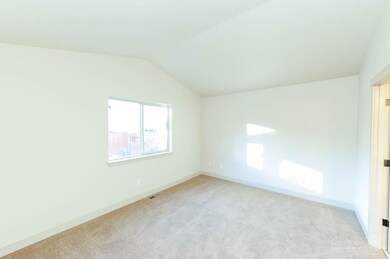 943 SW 25th Ln, Redmond, OR 97756 - photo 7