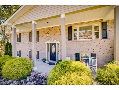 1004 Ridgefield Cir, Johnson City, TN 37601 - photo 4