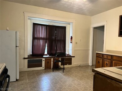 12922 Ferris Ave, Cleveland, OH 44105 - photo 7