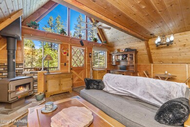 005_Living Room