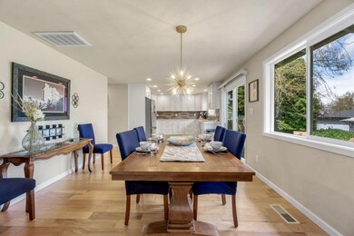 2873 Anita Cir, Medford, OR 97504 - photo 2