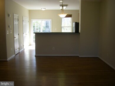 42814 Longworth Terrace unit 36E, Chantilly, VA 20152 - photo 3