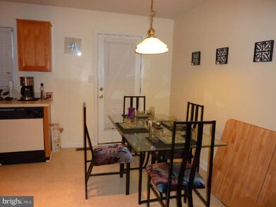 1859 Tiger Lily Cir unit 40, Woodbridge, VA 22192 - photo 7