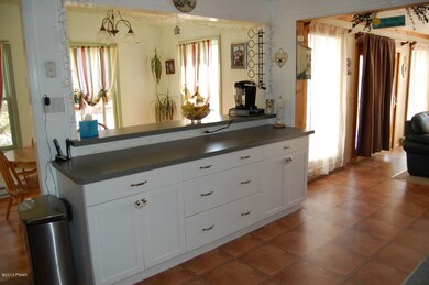 146 Rodeo Dr, Hawley, PA 18428 - photo 6