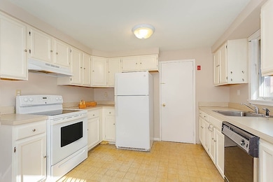 19 Highland View Ave, Winchester, MA 01890 - photo 7