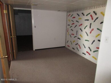 561-832480-basement additional room 2