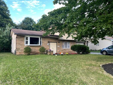 4762 Scarlet St, Columbus, OH 43227 - photo 3