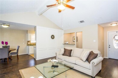 2405 Cranberry Ln, Euless, TX 76039 - photo 2