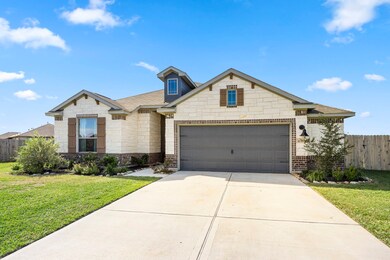 1039 Brahma Cir, East Bernard, TX 77435 - photo 3