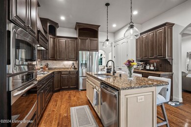 27-web-or-mls-1404-shakes-creek-way