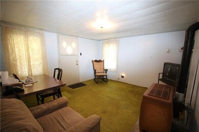 Spacious 13x12 Living Room w/ Gas Heater & Lots of