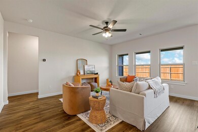 1406 Quail Creek Dr, Cleburne, TX 76033 - photo 7