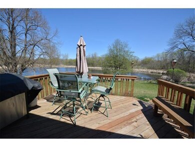 Enjoy BBQ'ing and the backyard nature views from t