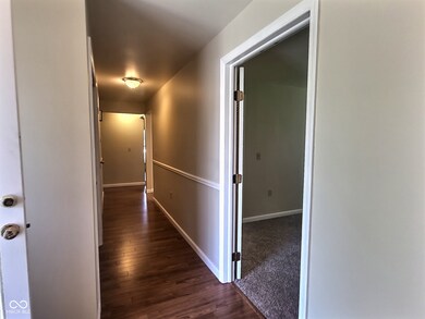 3529 31st St, Columbus, IN 47203 - photo 5