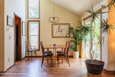 1744 Willow Creek Dr unit 60, Lansing, MI 48917 - photo 4