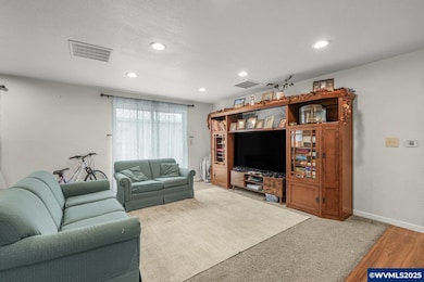 1664 SW Sesame St, McMinnville, OR 97128 - photo 2