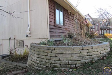 3815 SW Deer Trail Ct, Topeka, KS 66610 - photo 3