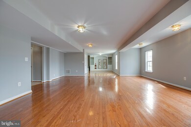 15292 Bowmans Folly Dr, Manassas, VA 20112 - photo 6