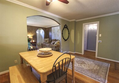 2220 Washington St, Cedar Falls, IA 50613 - photo 5