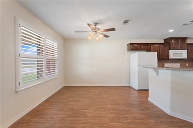 1635 Lakeview Dr, Somerville, TX 77879 - photo 4