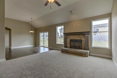 19240 W 207th Terrace, Spring Hill, KS 66083 - photo 5