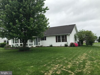 306 Rose Ann Dr, Chambersburg, PA 17201 - photo 5