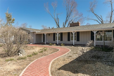 2915 Indian Hill Rd SE, Cedar Rapids, IA 52403 - photo 3