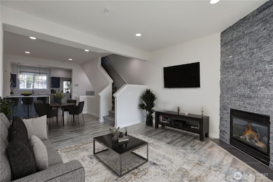 23120 SE Black Nugget Rd unit A-2, Issaquah, WA 98029 - photo 3