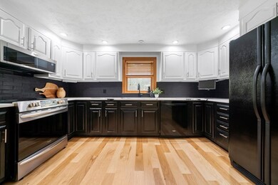 2 Rowell Ln, Sandown, NH 03873 - photo 4