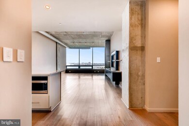 Silo Point unit 713, Baltimore, MD 21230 - photo 2