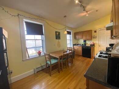 32 Bow St unit 3, Somerville, MA 02143 - photo 2