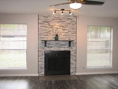 7403 Woodland West Dr, Houston, TX 77040 - photo 7