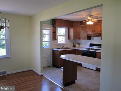 1733 Hemlock Rd, Lancaster, PA 17603 - photo 5