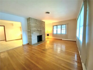 2025 Mcminn St unit 2027, Aliquippa, PA 15001 - photo 5