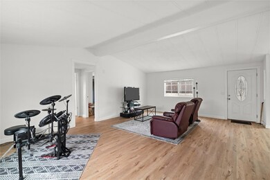 24836 Split Rail Rd, Wildomar, CA 92595 - photo 7