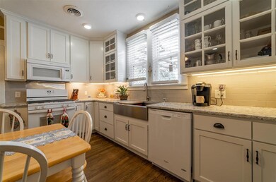 1307 N Ottawa St, Lincoln, IL 62656 - photo 5