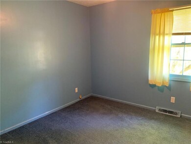 1282 Cliffwood Dr, Asheboro, NC 27205 - photo 7