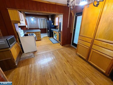1410 13th Ave E, Hibbing, MN 55746 - photo 3