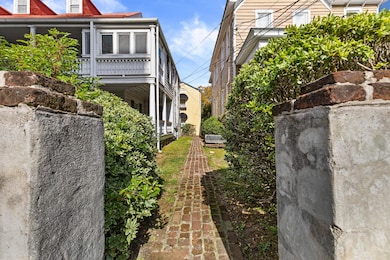 24 Bee St unit F, Charleston, SC 29403 - photo 2