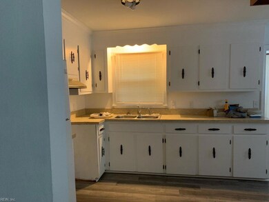 724 Cardover Ave, Chesapeake, VA 23325 - photo 4