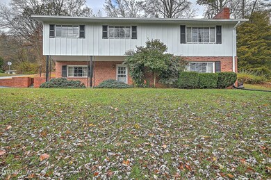 1091 Long Cres DB-3
