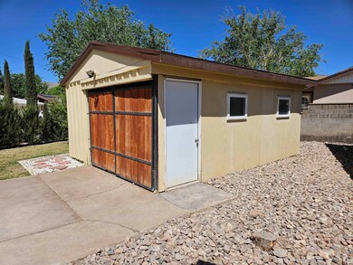 1402 Mountain View Ave, Alamogordo, NM 88310 - photo 3