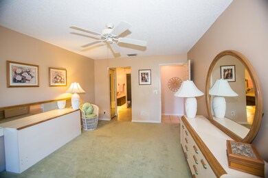 Master Bedroom2