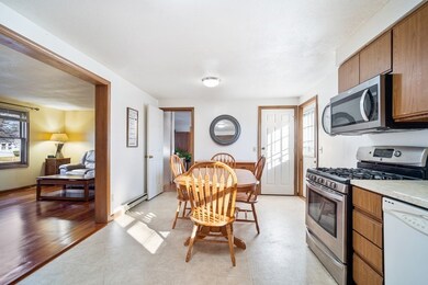 45 Crabtree St, Springfield, MA 01119 - photo 4