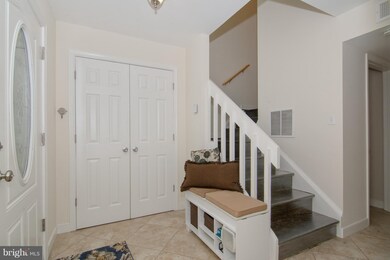 12722 Torrington St, Woodbridge, VA 22192 - photo 3
