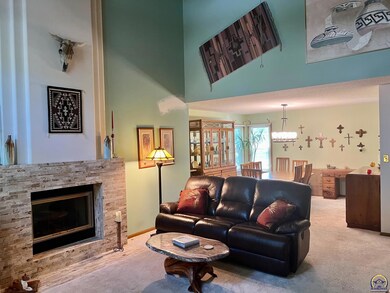 3541 SW Summerwood Ct, Topeka, KS 66614 - photo 4