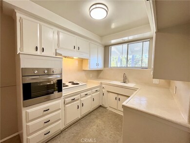 3335 Triangle Place unit 6, Glendale, CA 91208 - photo 5